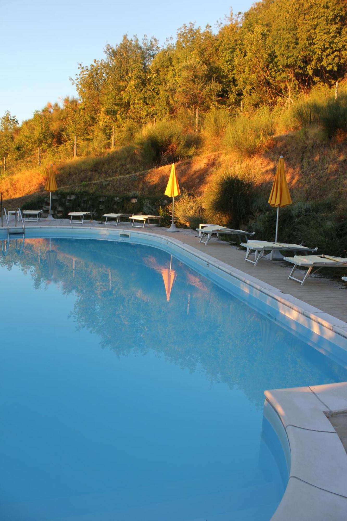 Agriturismo La Valle Del Vento Urbino Kültér fotó